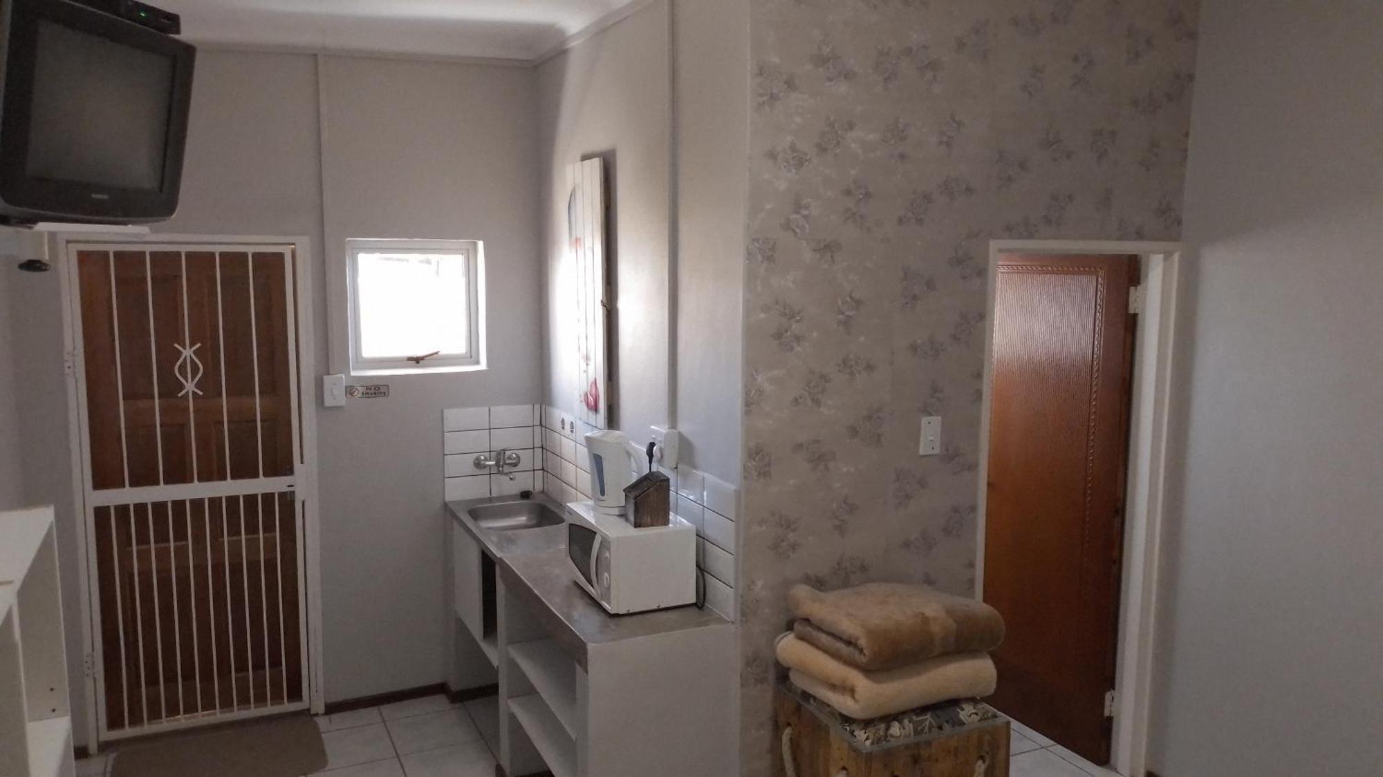 Larochelle Guesthouse Keetmanshoop Phòng bức ảnh